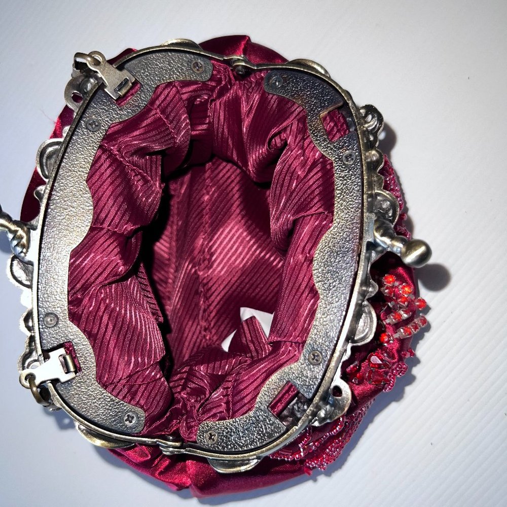 Red Vintage Style Clutch Wristlet Bag With Beads & Gems Detail - Picture 9 of 10